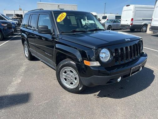 Black Clearcoat 2017 Jeep Patriot Sport