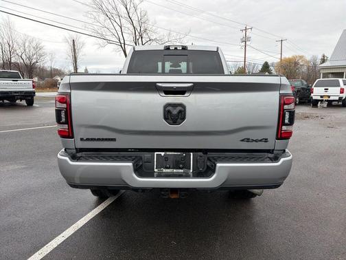 Billet Silver Metallic Clearcoat 2023 RAM 2500 Laramie