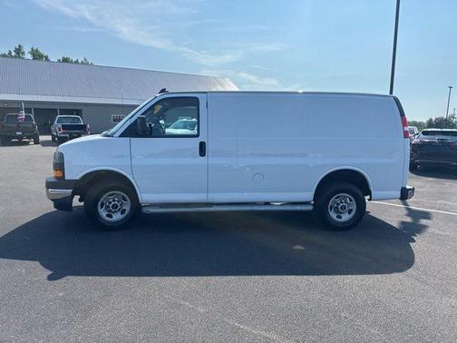 2023 GMC Savana 2500 Work Van