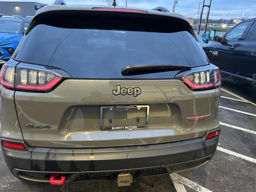 2022 Jeep Cherokee Trailhawk