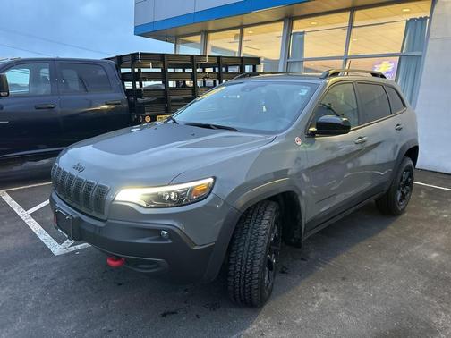 2022 Jeep Cherokee Trailhawk