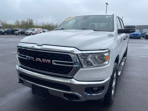 Bright White Clearcoat 2023 RAM 1500 Big Horn
