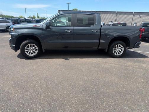 Shadow Gray Metallic 2019 Chevrolet Silverado 1500 RST