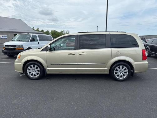2011 Chrysler Town & Country Touring-L