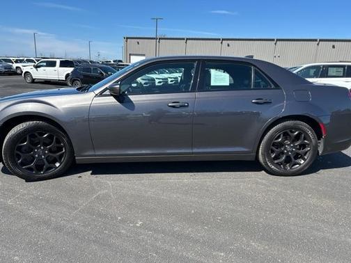 2019 Chrysler 300 S