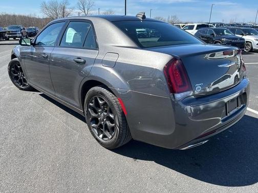 2019 Chrysler 300 S