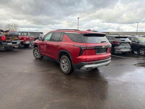 2024 Chevrolet Traverse LT