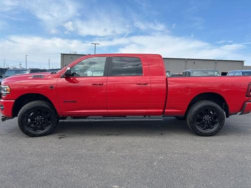Flame Red Clearcoat 2022 RAM 3500 Big Horn