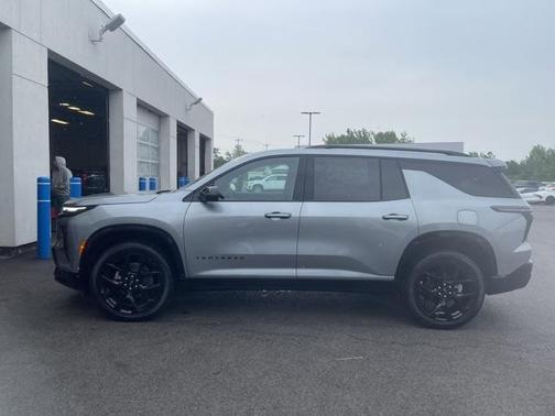 2025 Chevrolet Traverse RS