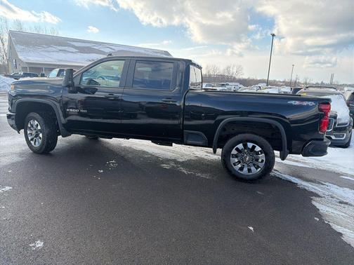 2024 Chevrolet Silverado 2500 Custom