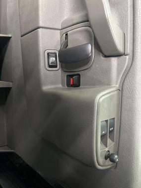 2017 Chevrolet Express 2500 LS