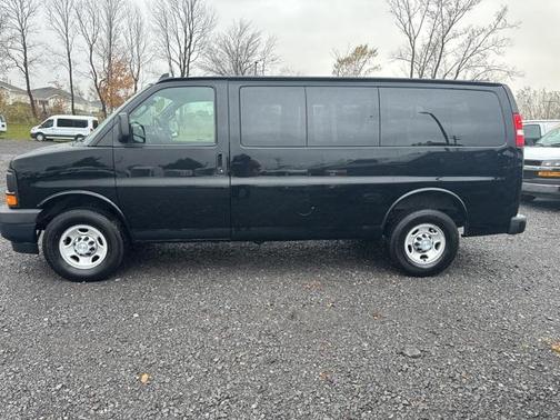 2017 Chevrolet Express 2500 LS