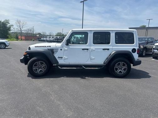 2022 Jeep Wrangler Unlimited Sport