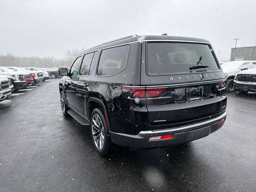 Diamond Black 2022 Jeep Wagoneer Series II