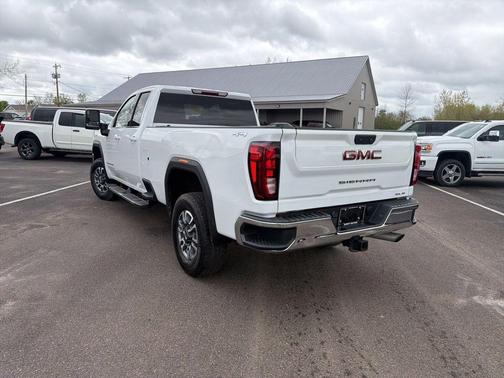 Summit White 2022 GMC Sierra 3500 SLE