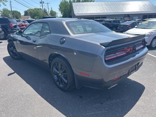 2022 Dodge Challenger SXT