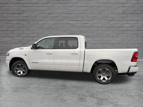 Bright White Clearcoat 2026 RAM 1500 Big Horn/Lone Star