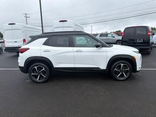Summit White 2022 Chevrolet Trailblazer RS
