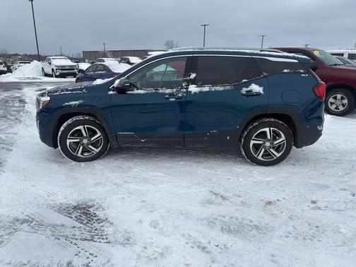 2021 GMC Terrain SLT