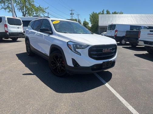Summit White 2020 GMC Terrain SLT
