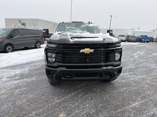 2026 Chevrolet Silverado 2500 Custom