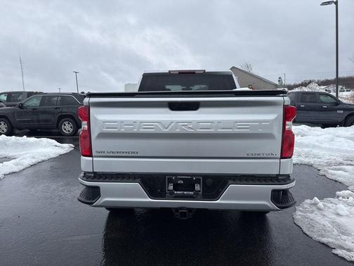 2021 Chevrolet Silverado 1500 Custom