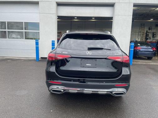Black 2024 Mercedes-Benz GLC 300 Base 4MATIC