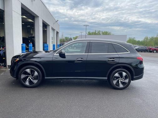 Black 2024 Mercedes-Benz GLC 300 Base 4MATIC