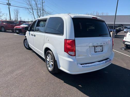 White Knuckle Clearcoat 2019 Dodge Grand Caravan SE