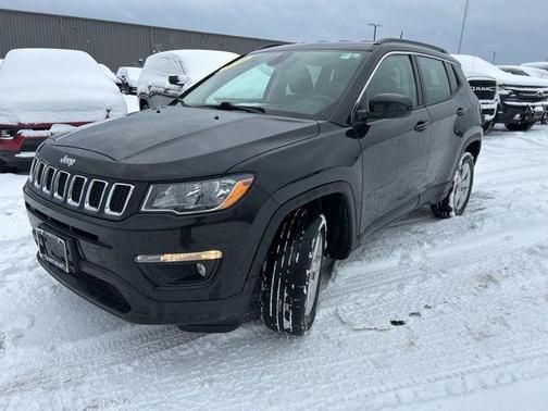 Diamond Black 2019 Jeep Compass Latitude