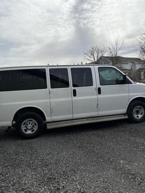 2017 Chevrolet Express 2500 LS