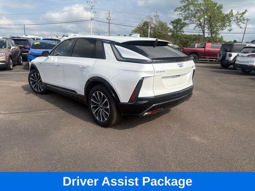 Crystal White Tri-Coat 2024 Cadillac LYRIQ Sport