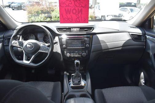 Brilliant Silver Metallic 2020 Nissan Rogue SV