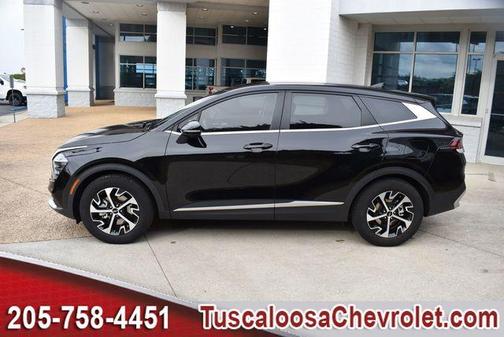 Ebony Black 2024 Kia Sportage EX