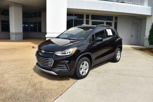 Black Metallic 2022 Chevrolet Trax LT