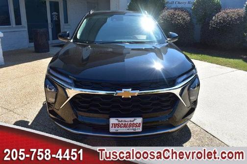 Black Metallic 2026 Chevrolet Trax LT