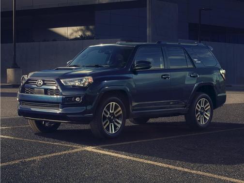 Magnetic Gray Metallic 2022 Toyota 4Runner SR5