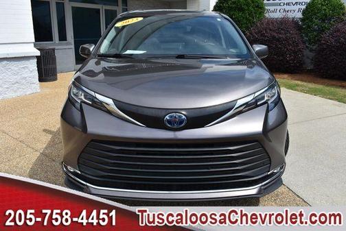 Predawn Gray Mica 2023 Toyota Sienna XLE