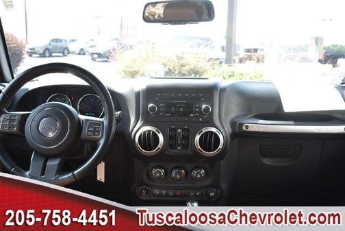 Bright White Clearcoat 2018 Jeep Wrangler JK Unlimited Sahara