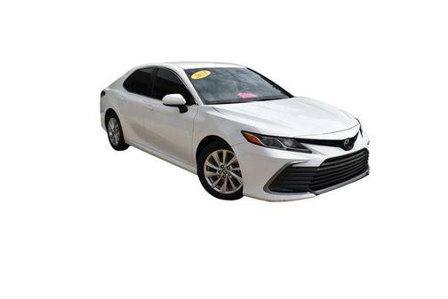 Ice 2023 Toyota Camry LE