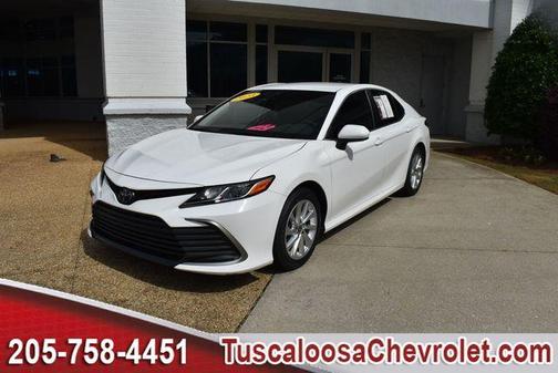 Ice 2023 Toyota Camry LE