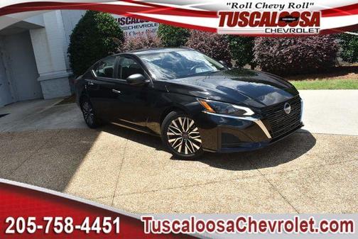 Super Black 2024 Nissan Altima 2.5 SV