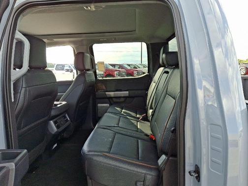 2025 Ford F-350 Lariat Super Duty