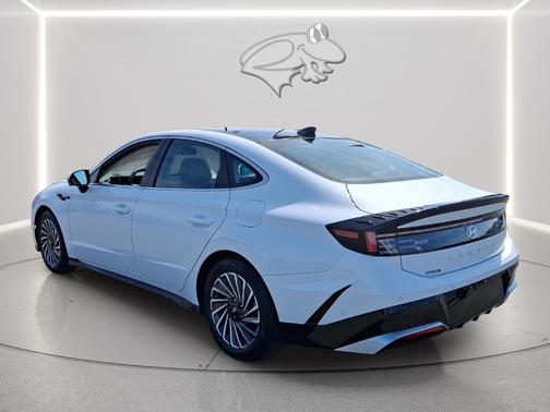 White 2024 Hyundai SONATA Hybrid Limited