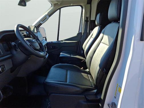 Oxford White 2026 Ford Transit-250 148 WB Medium Roof Cargo