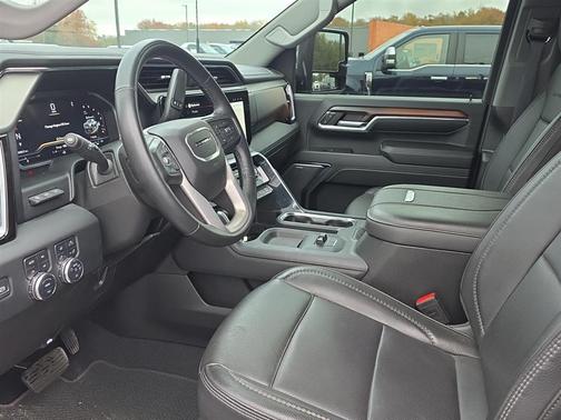 2024 GMC Sierra 2500 Denali