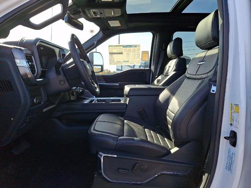 2025 Ford F-350 Platinum