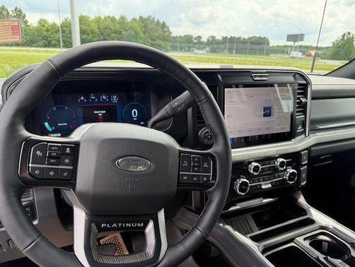 2025 Ford F-350 Platinum