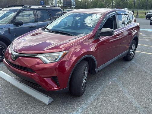 Ruby Flare Pearl 2018 Toyota RAV4 LE