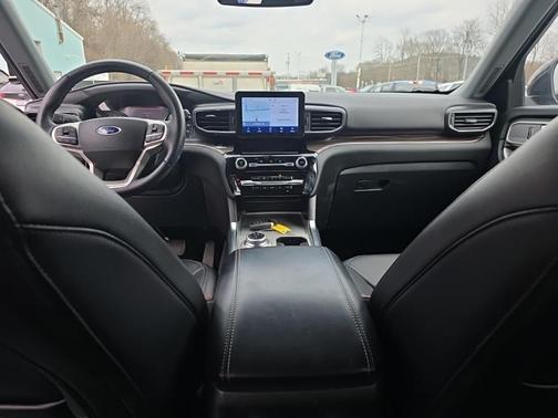 Carbonized Gray 2023 Ford Explorer Limited